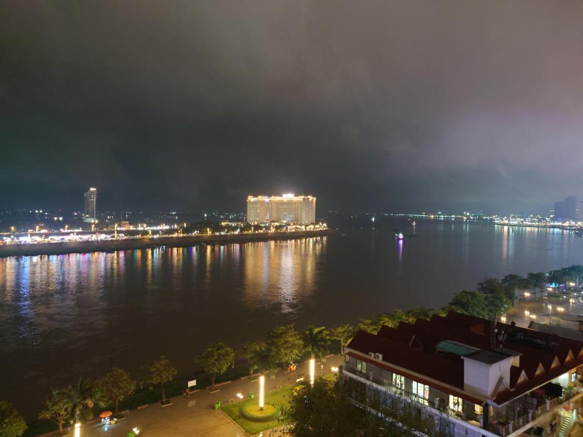 Phuminh Hotel Riverside Phnom Penh Bagian luar foto