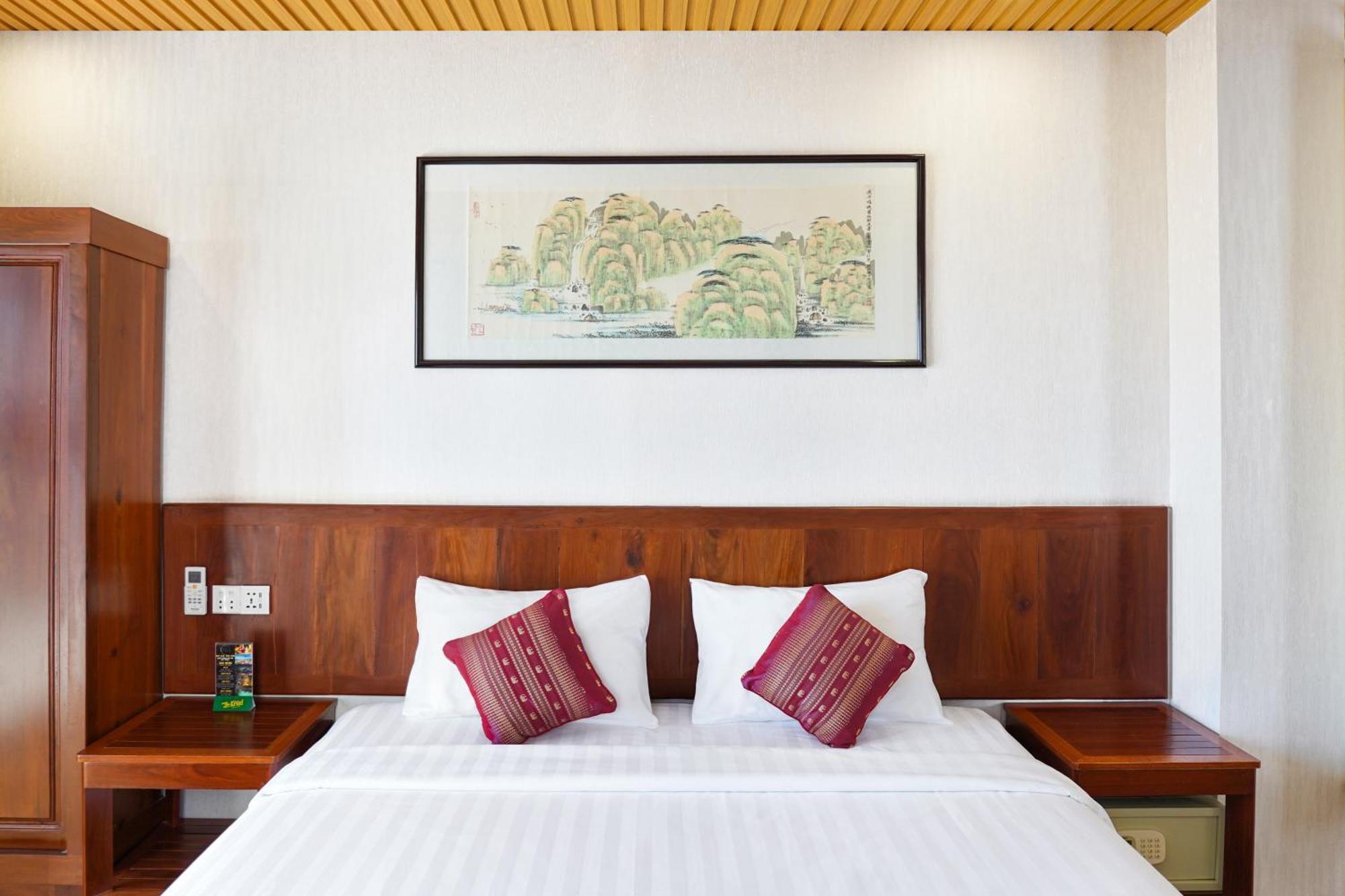 Phuminh Hotel Riverside Phnom Penh Bagian luar foto