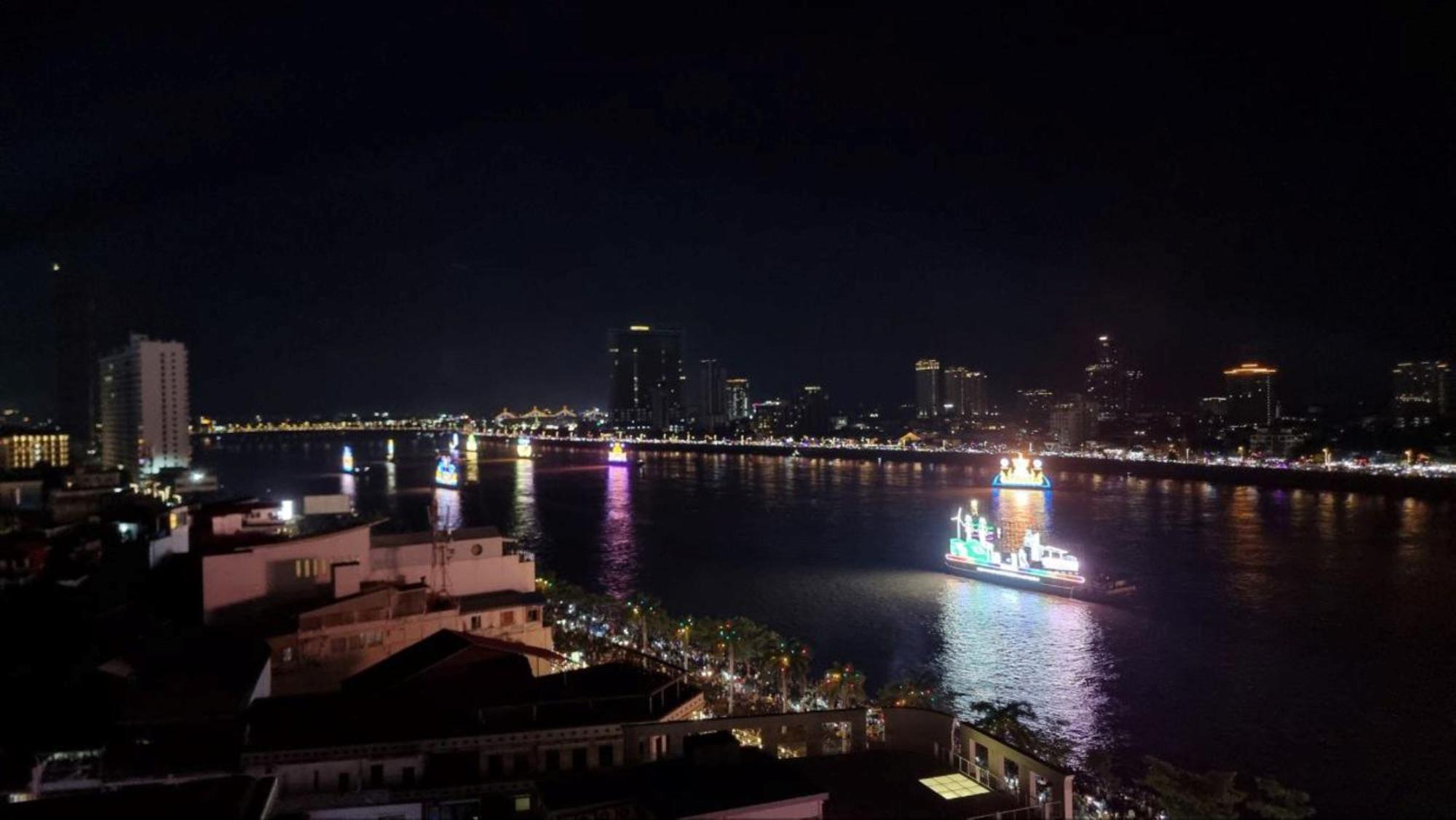 Phuminh Hotel Riverside Phnom Penh Bagian luar foto